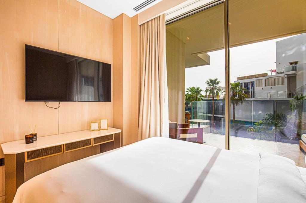 2 bedroom for sale in Dubai, FIVE PALM